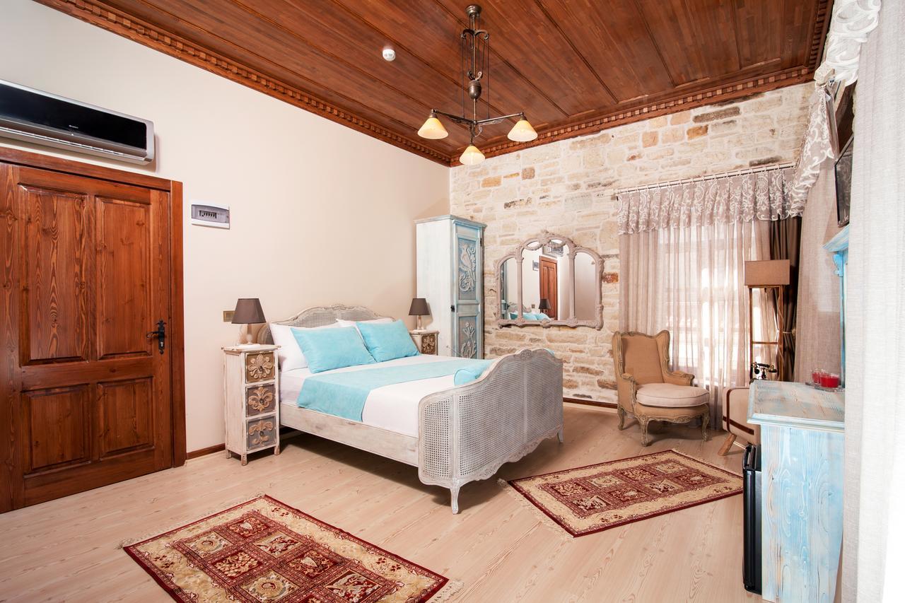 1922 Hotel Yenifoca Esterno foto